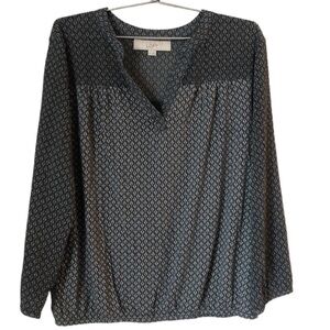 LOFT Shirt 3/4 Length Sleeves Size XS Printed Stretchy Sheer like Sleeves